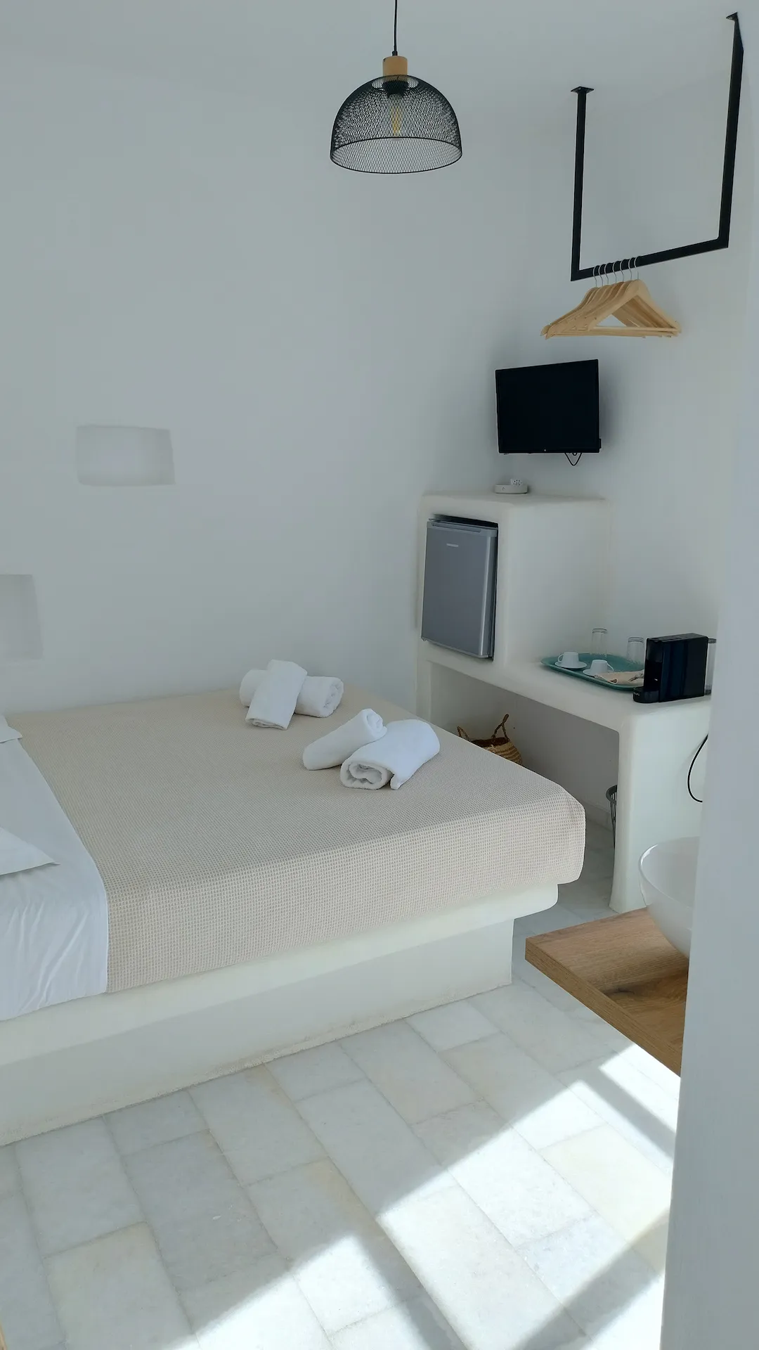 Room from door